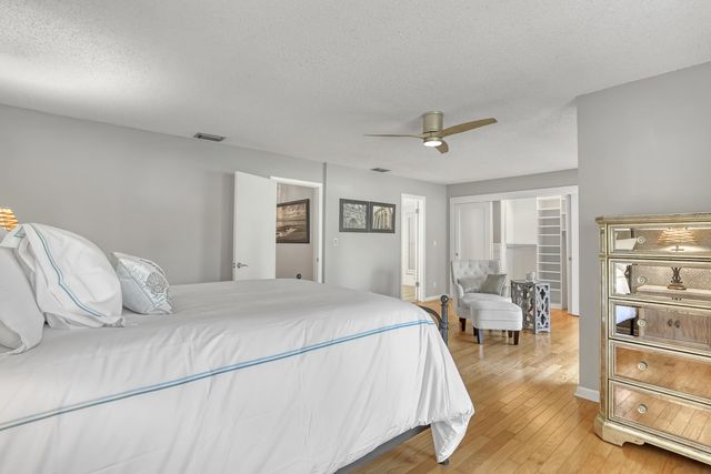 1100 Surf Road 104, West Palm Beach, FL 33404