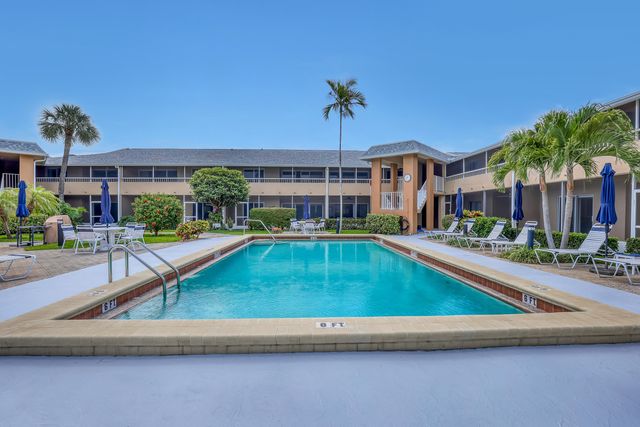 1100 Surf Road 104, West Palm Beach, FL 33404