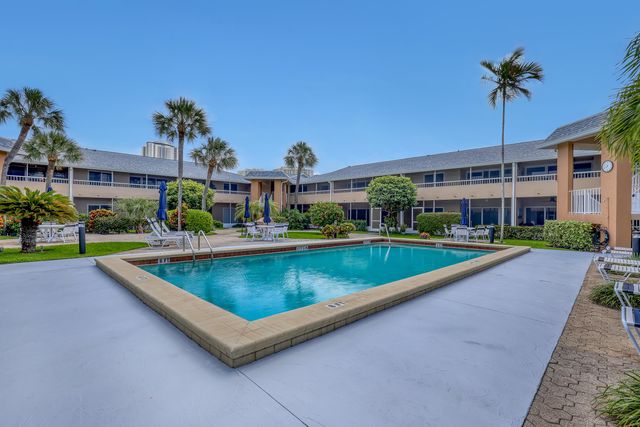 1100 Surf Road 104, West Palm Beach, FL 33404