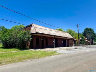 21 Venson Street, Woodville, AL 35776