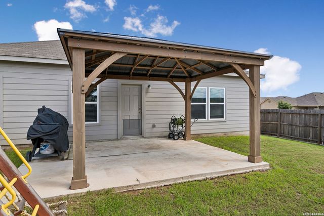 13003 HEATHERS REEF, St Hedwig, TX 78152
