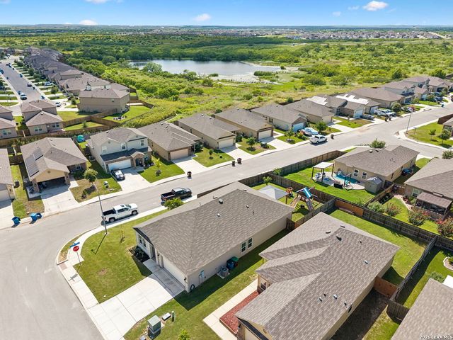13003 HEATHERS REEF, St Hedwig, TX 78152