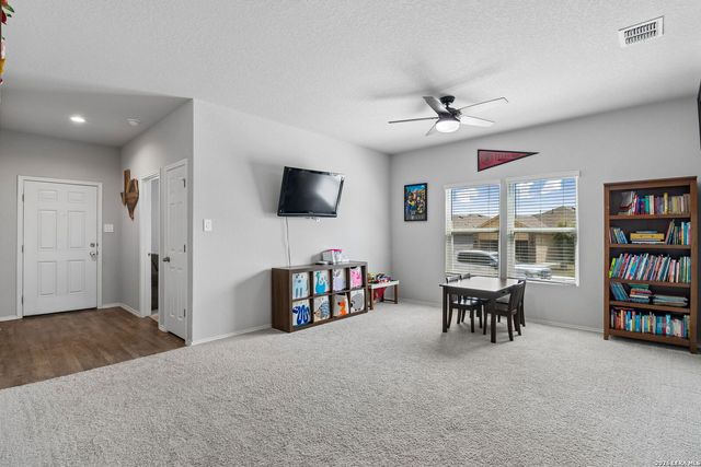 13003 HEATHERS REEF, St Hedwig, TX 78152