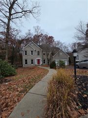 2001 Buckingham Dr, Marshall, PA 16046