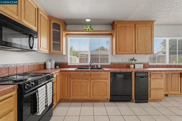 3727 Arlington Cir, Pittsburg, CA 94565