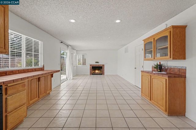 3727 Arlington Cir, Pittsburg, CA 94565