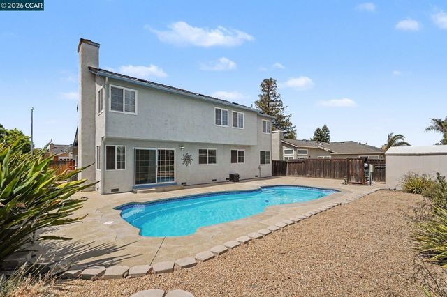 3727 Arlington Cir, Pittsburg, CA 94565
