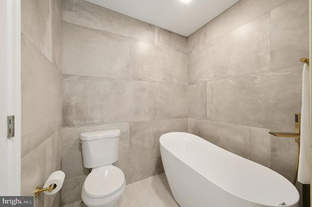 1011 EMILY ST, Philadelphia, PA 19148