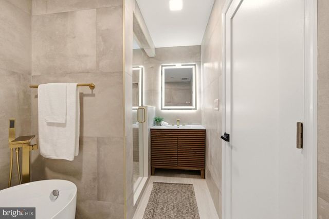 1011 EMILY ST, Philadelphia, PA 19148