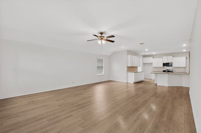 430 Forestridge Drive, Fate, TX 75087