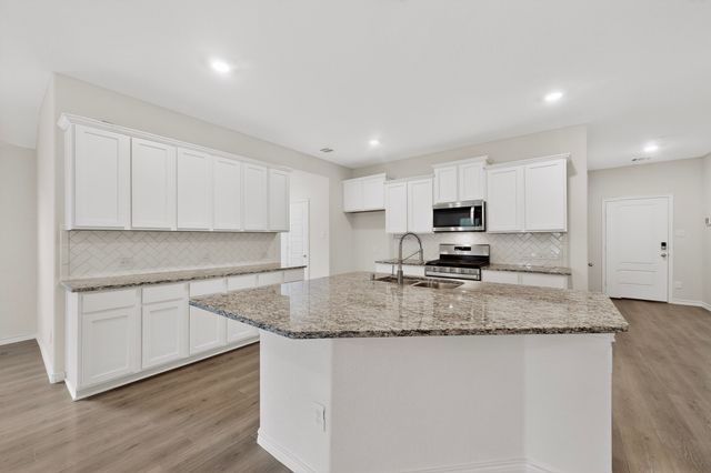 430 Forestridge Drive, Fate, TX 75087