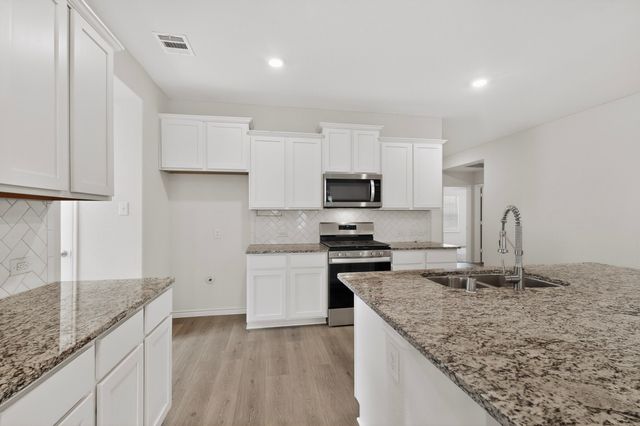 430 Forestridge Drive, Fate, TX 75087