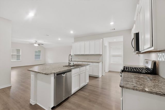 430 Forestridge Drive, Fate, TX 75087