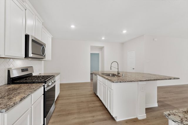 430 Forestridge Drive, Fate, TX 75087