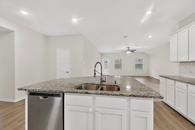 430 Forestridge Drive, Fate, TX 75087