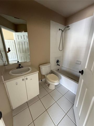 2359 SE 23rd Drive 2359, Homestead, FL 33035