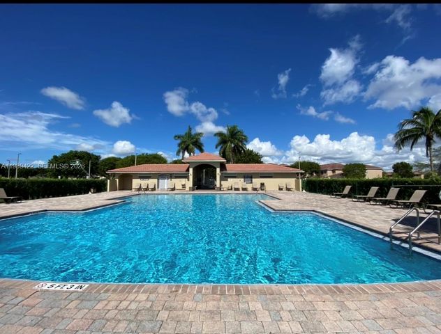 2359 SE 23rd Drive 2359, Homestead, FL 33035