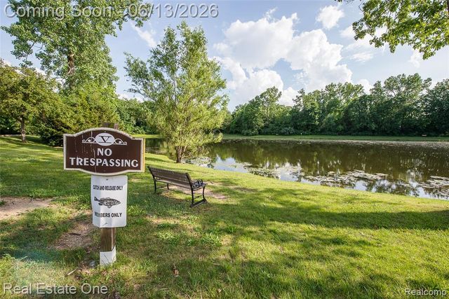 62292 Yorktown Drive 2, South Lyon, MI 48178