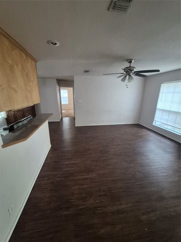 1719 W Parnell Street, Denison, TX 75020