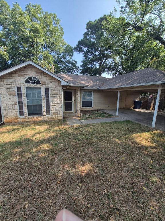 1719 W Parnell Street, Denison, TX 75020