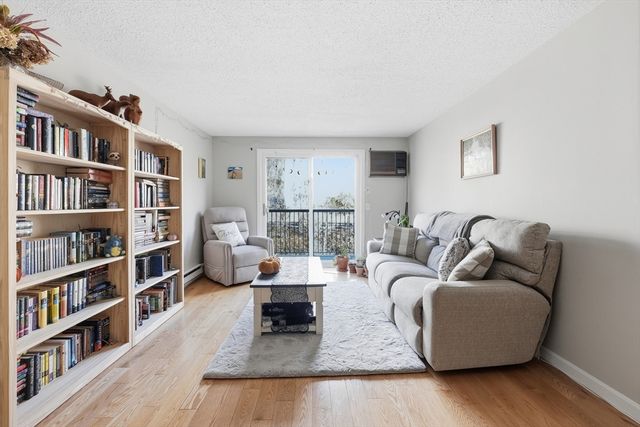 10 Wrentham Rd 308, Worcester, MA 01602