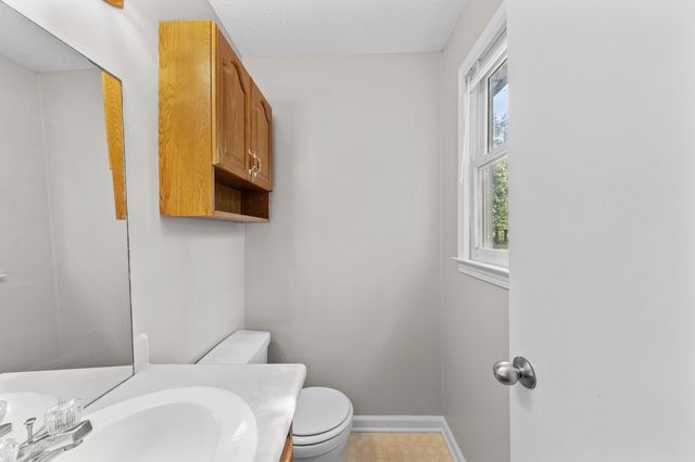 133 E St, Clarksville, TN 37042