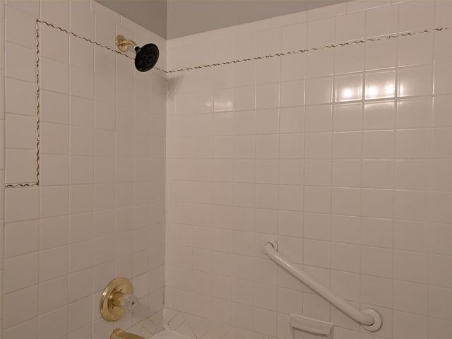 411 Baylor Drive, Arlington, TX 76010