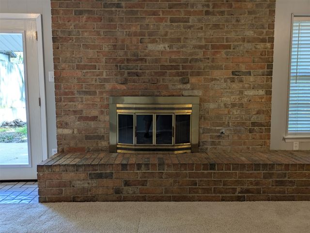 411 Baylor Drive, Arlington, TX 76010