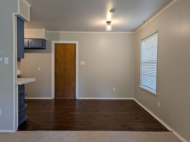 411 Baylor Drive, Arlington, TX 76010