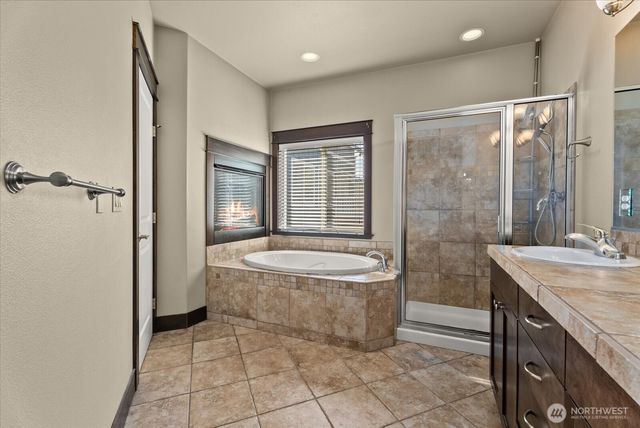 1357 Elma Place NE, Renton, WA 98059
