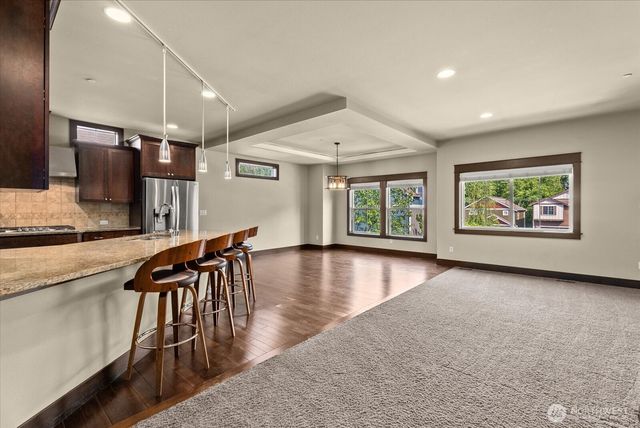 1357 Elma Place NE, Renton, WA 98059
