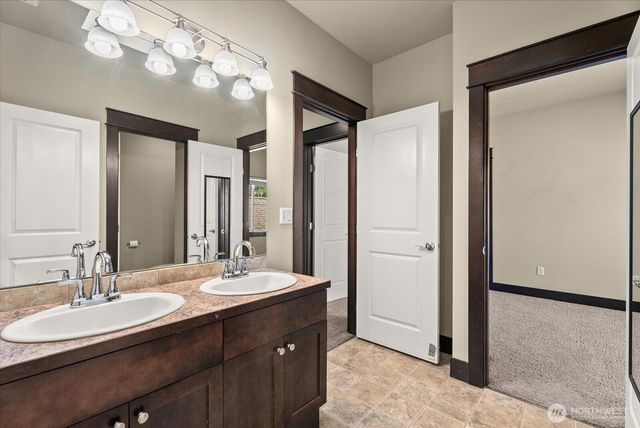 1357 Elma Place NE, Renton, WA 98059