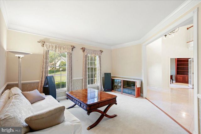 10243 BRITTENFORD DR, Vienna, VA 22182