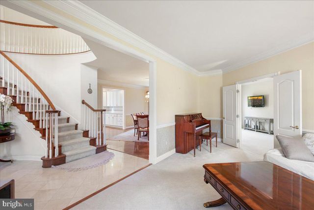 10243 BRITTENFORD DR, Vienna, VA 22182