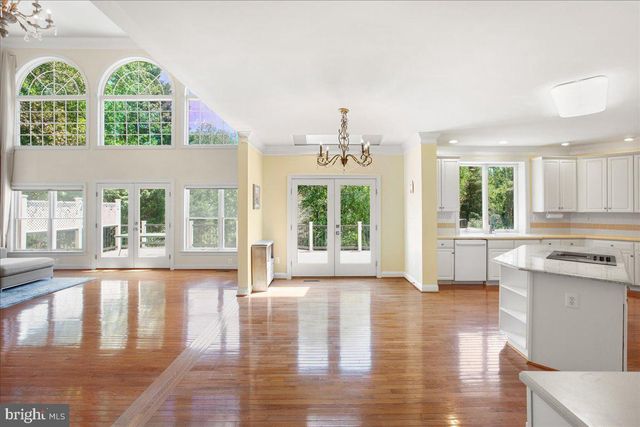 10243 BRITTENFORD DR, Vienna, VA 22182