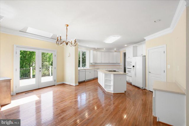 10243 BRITTENFORD DR, Vienna, VA 22182