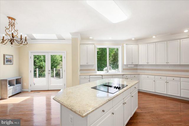 10243 BRITTENFORD DR, Vienna, VA 22182