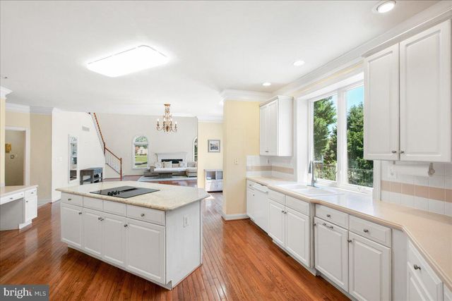 10243 BRITTENFORD DR, Vienna, VA 22182