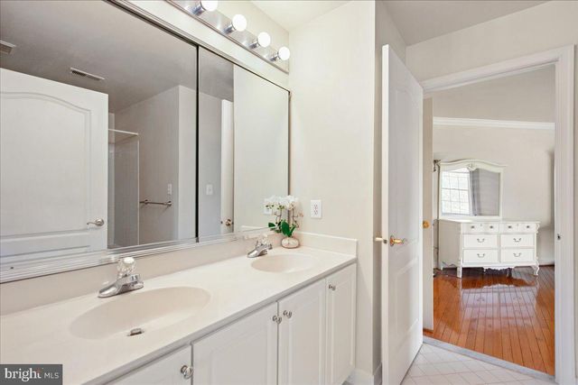 10243 BRITTENFORD DR, Vienna, VA 22182