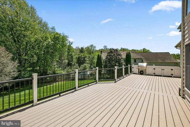 10243 BRITTENFORD DR, Vienna, VA 22182