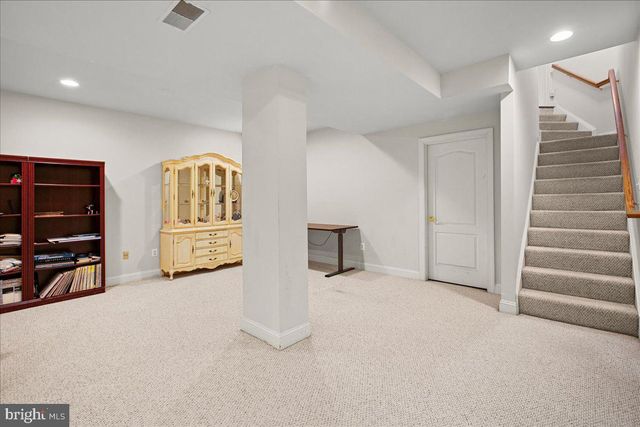 10243 BRITTENFORD DR, Vienna, VA 22182