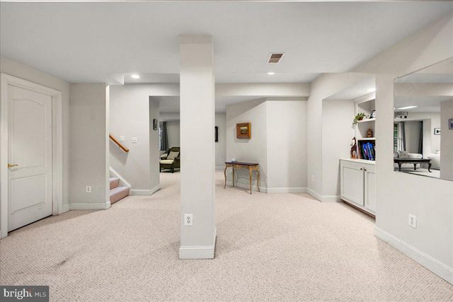 10243 BRITTENFORD DR, Vienna, VA 22182