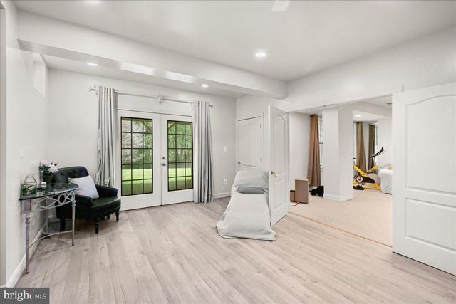 10243 BRITTENFORD DR, Vienna, VA 22182