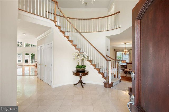 10243 BRITTENFORD DR, Vienna, VA 22182