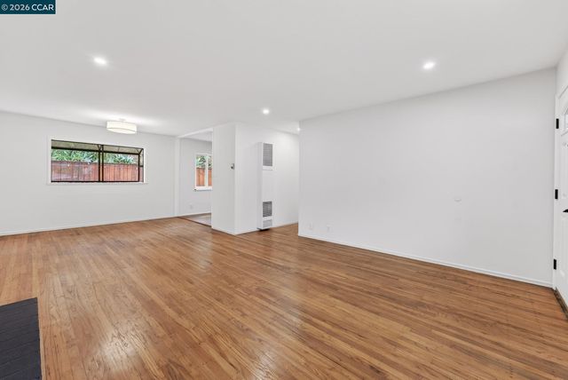 1559 Linda Mar Blvd, Pacifica, CA 94044