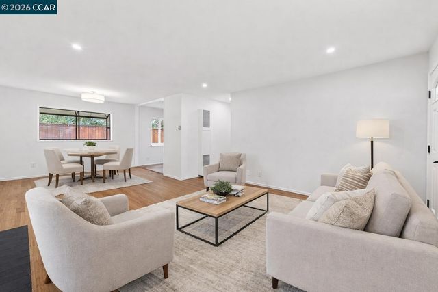 1559 Linda Mar Blvd, Pacifica, CA 94044