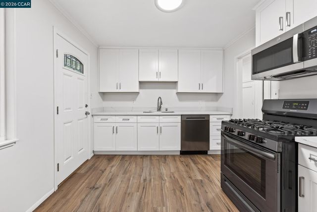 1559 Linda Mar Blvd, Pacifica, CA 94044