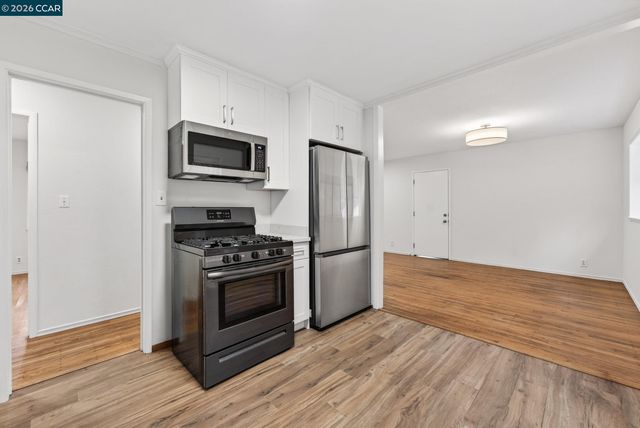 1559 Linda Mar Blvd, Pacifica, CA 94044