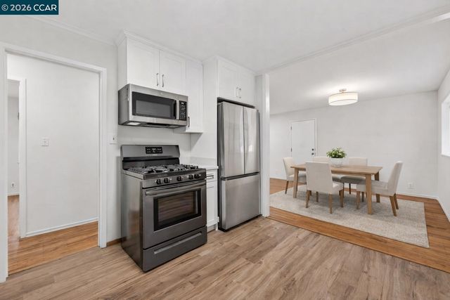 1559 Linda Mar Blvd, Pacifica, CA 94044