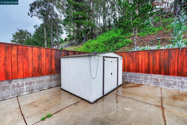 1559 Linda Mar Blvd, Pacifica, CA 94044